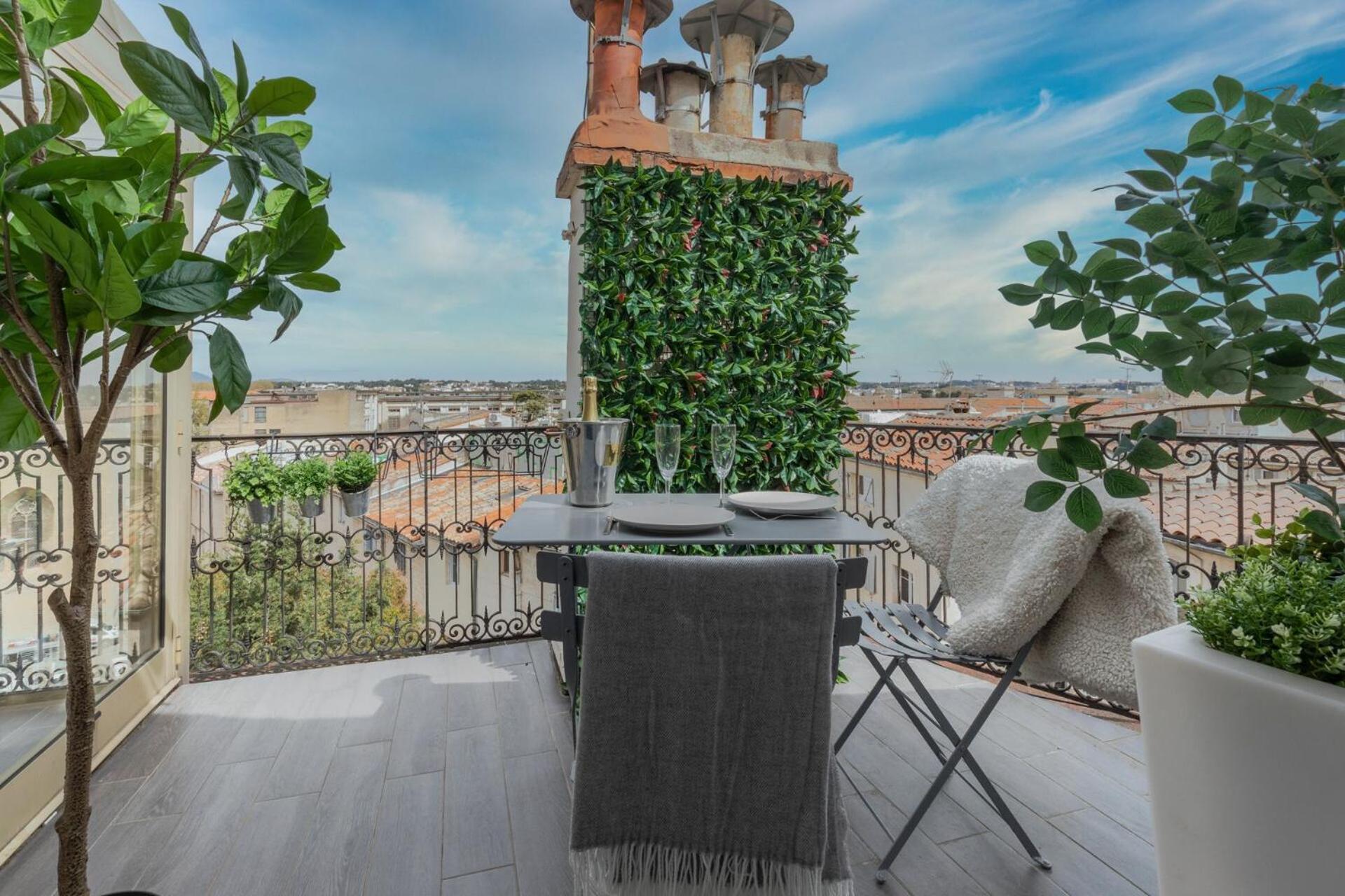 Appartamento La Terrasse, Vue Sur Les Toits De Montpellier Esterno foto